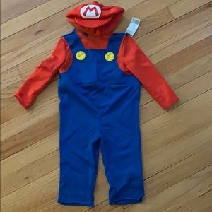 Super Mario costume
